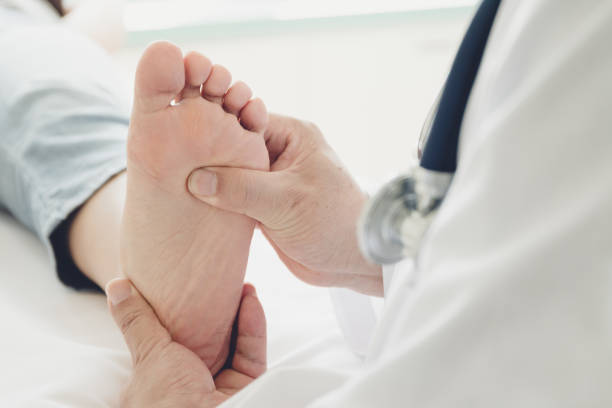 Est-ce qu’un podologue à Lyon peut faire un diagnostic différentiel entre un problème musculaire et un trouble postural ?