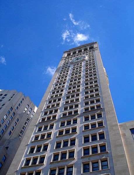 Décret tertiaire : Peut-on regrouper les consommations de plusieurs bâtiments d’une même zone industrielle ?