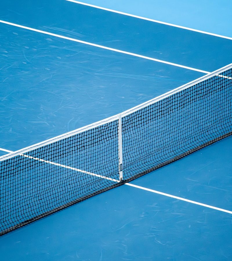 Quels aménagements paysagers associer à la construction court de tennis à Nice pour les parcs de loisirs sportifs ?
